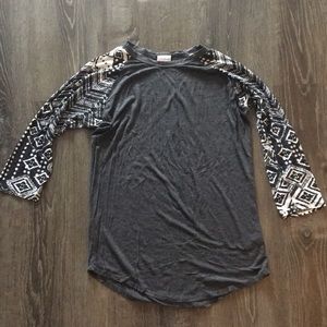 Used Lularoe Randy Tee